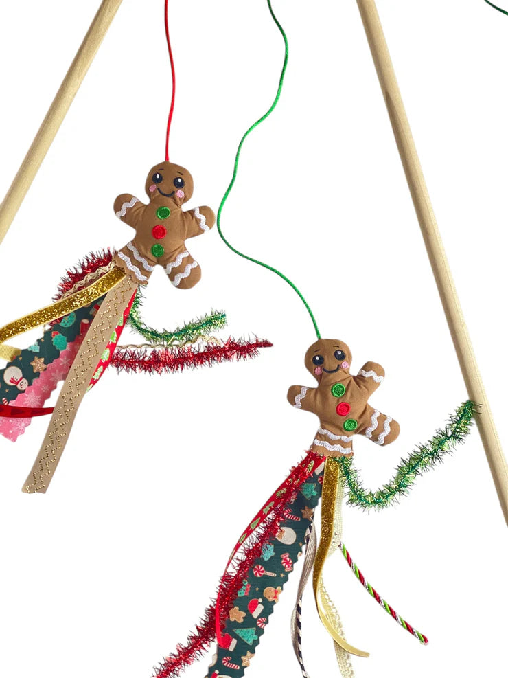 PAWLORAK  Christmas Gingerbread Cat Toy